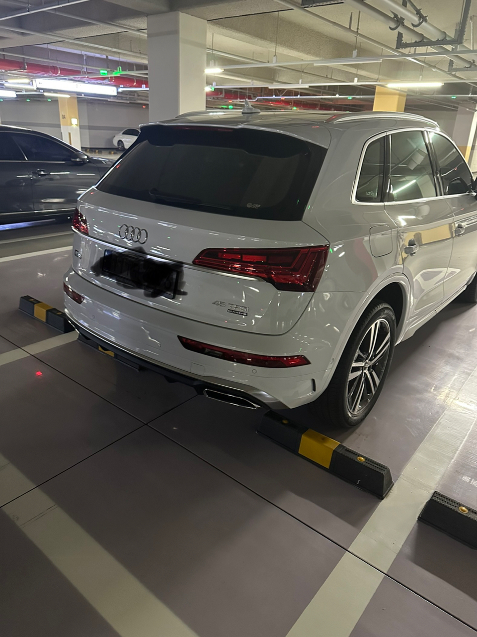 아우디 Q5 45 TFSI 콰트로 프리미엄 썸네일 이미지