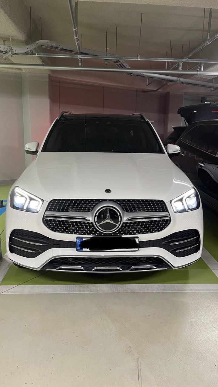 벤츠 GLE-클래스 GLE 450 4MATIC 게시글 썸네일