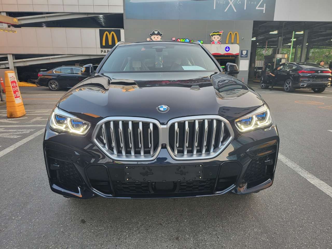 BMW X6 xDrive 40i M 스포츠 P1 게시글 썸네일