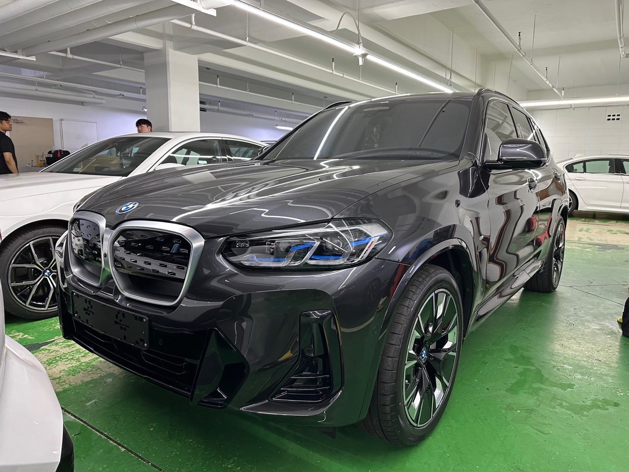 BMW iX3 M 스포츠 P1 게시글 썸네일