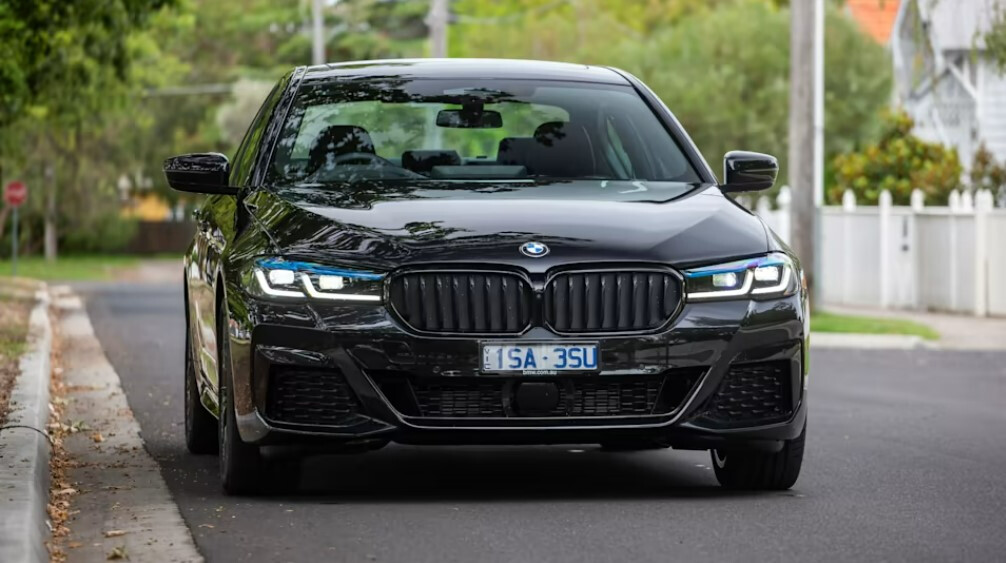 BMW 530e 에디션 출시 예정! 썸네일