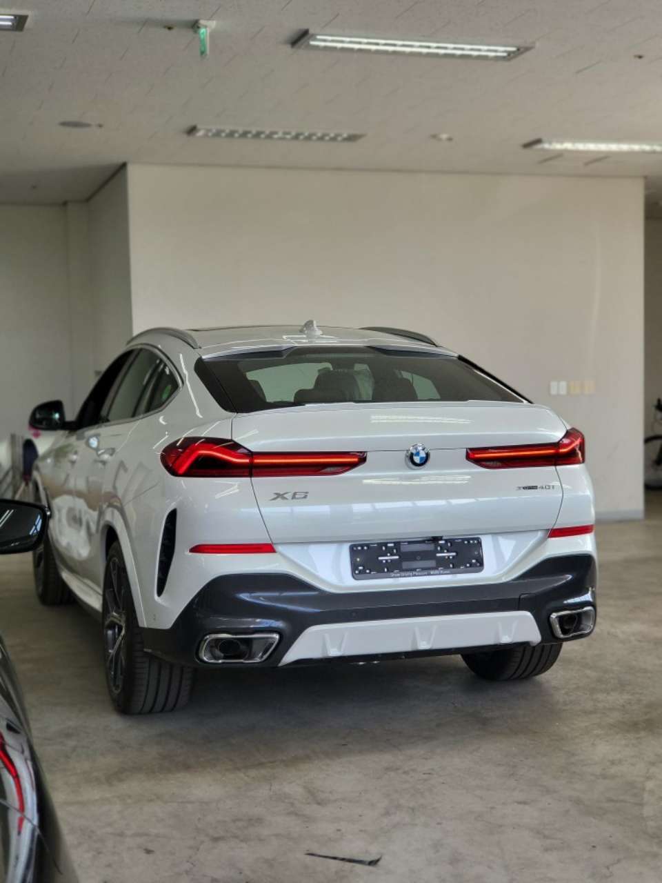 BMW X6 xDrive 40i M 스포츠 게시글 썸네일
