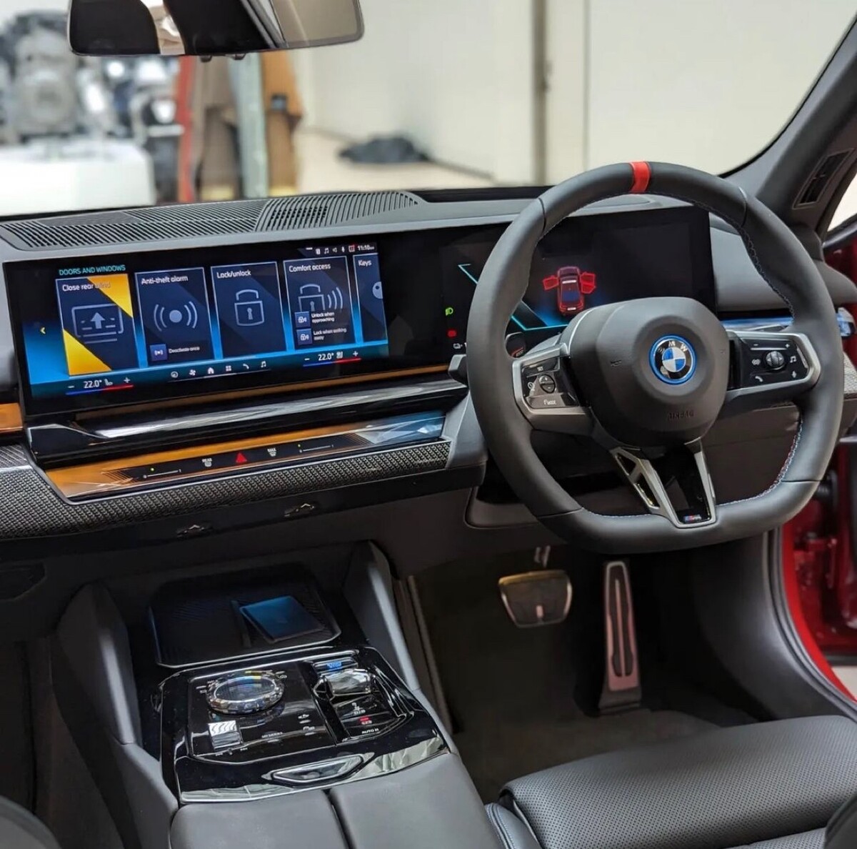 BMW i5 전시차 사진  썸네일