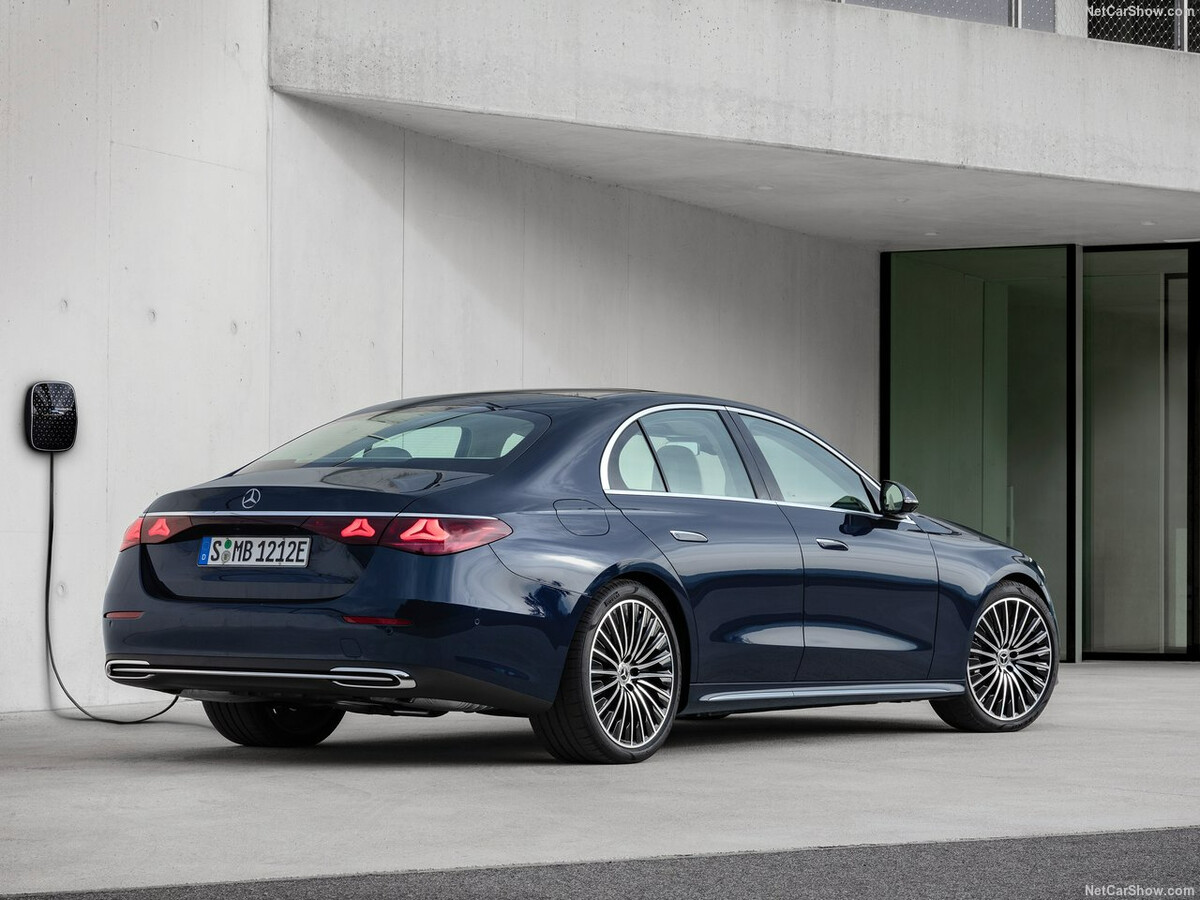 벤츠 고민) CLS 450 vs E 350 풀체인지  썸네일