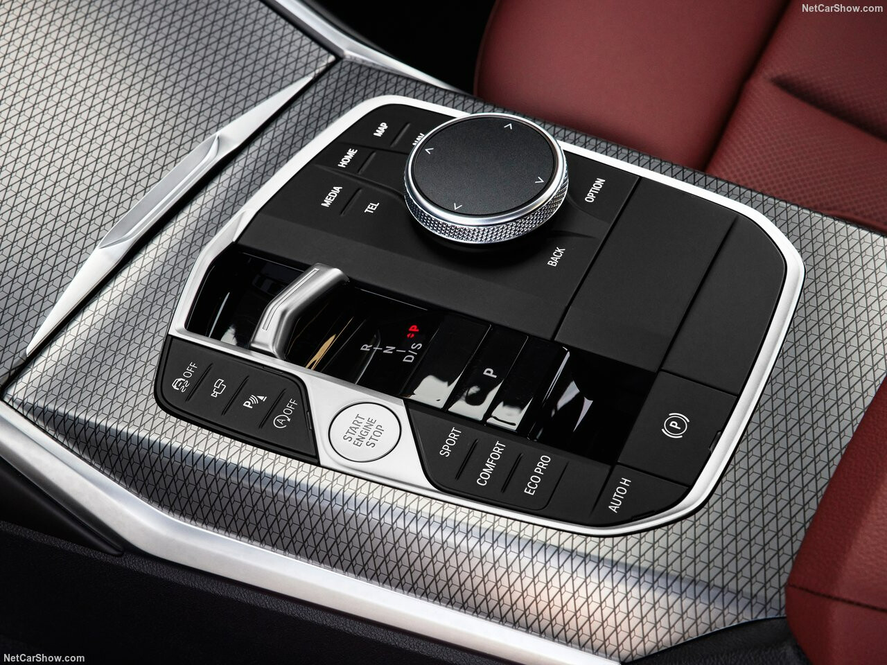 BMW 뉴스) 4시리즈, i4 옵션 변경 정보  게시글 썸네일