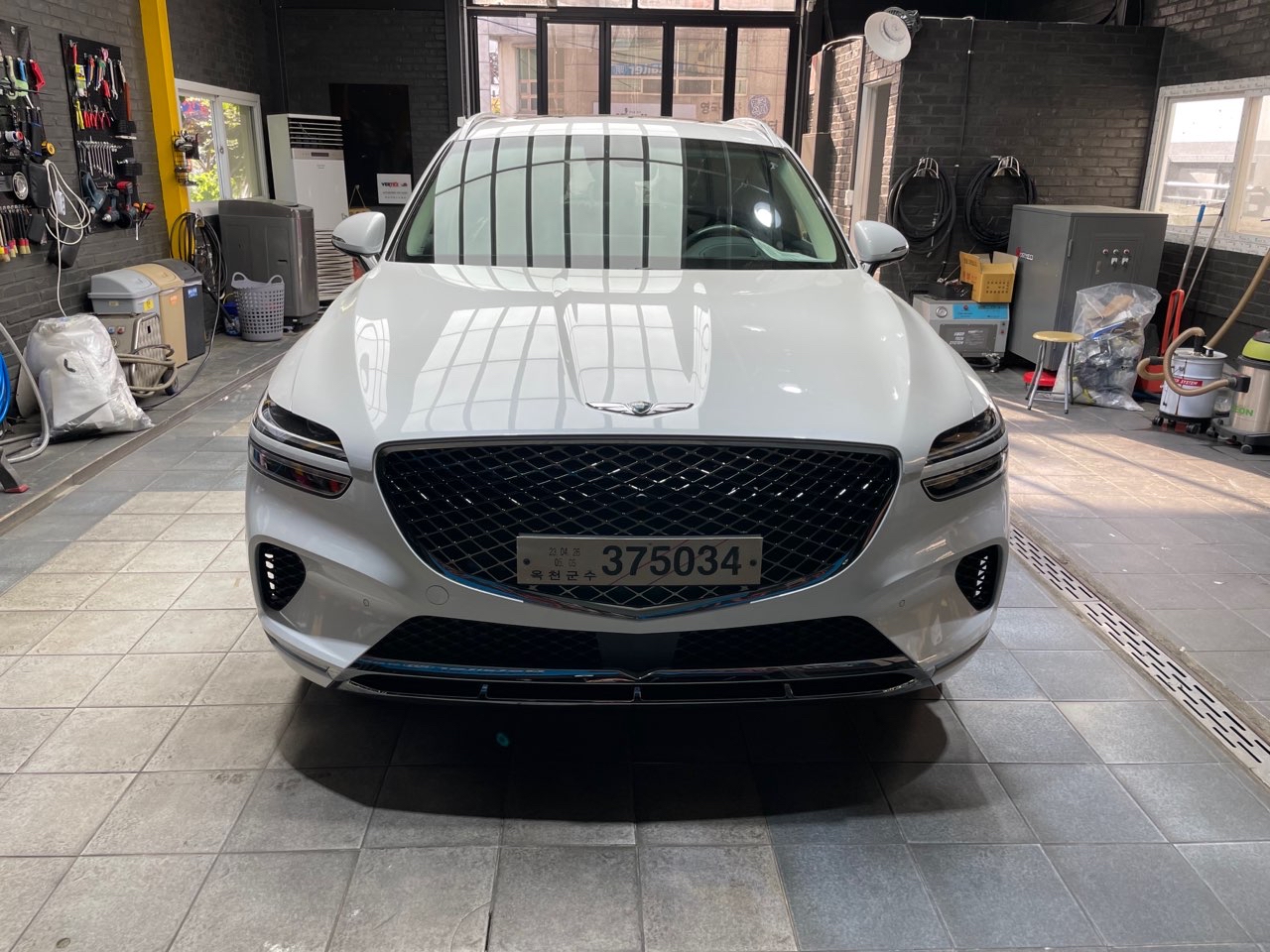 제네시스 GV70 가솔린 2.5 터보 2WD 파퓰러 II 패키지 썸네일 이미지