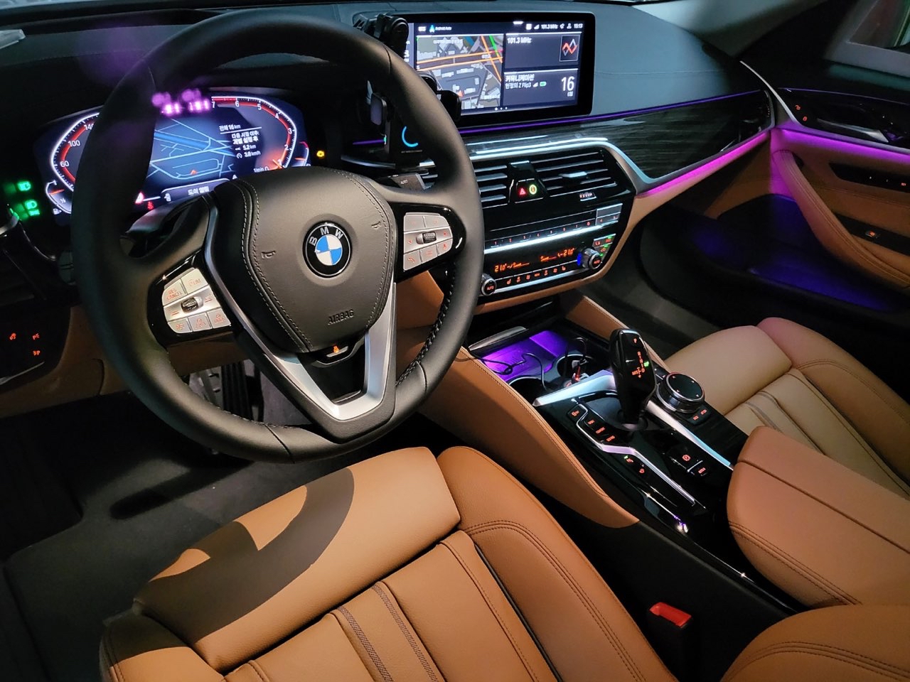 BMW 5시리즈 520i 럭셔리 P2 게시글 썸네일