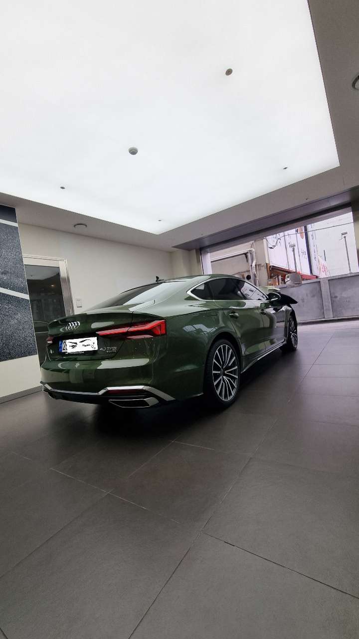아우디 A5 40 TFSI 콰트로 프리미엄 스포트백  썸네일 이미지