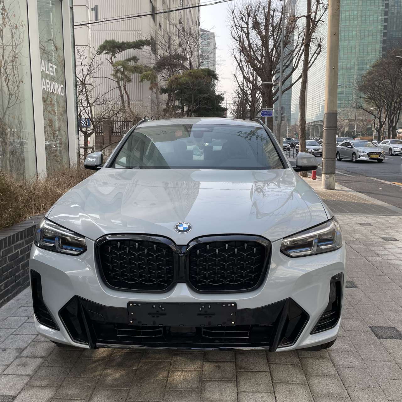 BMW X4 xDrive 20i M 스포츠 프로 게시글 썸네일