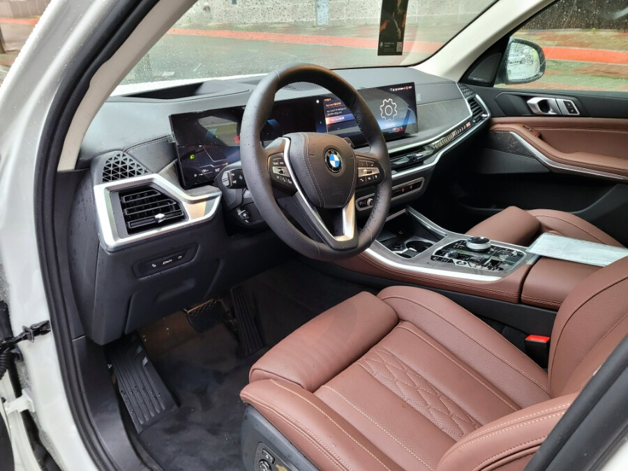 BMW X5 페리 전시차, 출고차 들어왔군요 ^^ 썸네일
