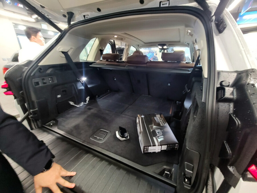 BMW X5 페리 전시차, 출고차 들어왔군요 ^^ 썸네일