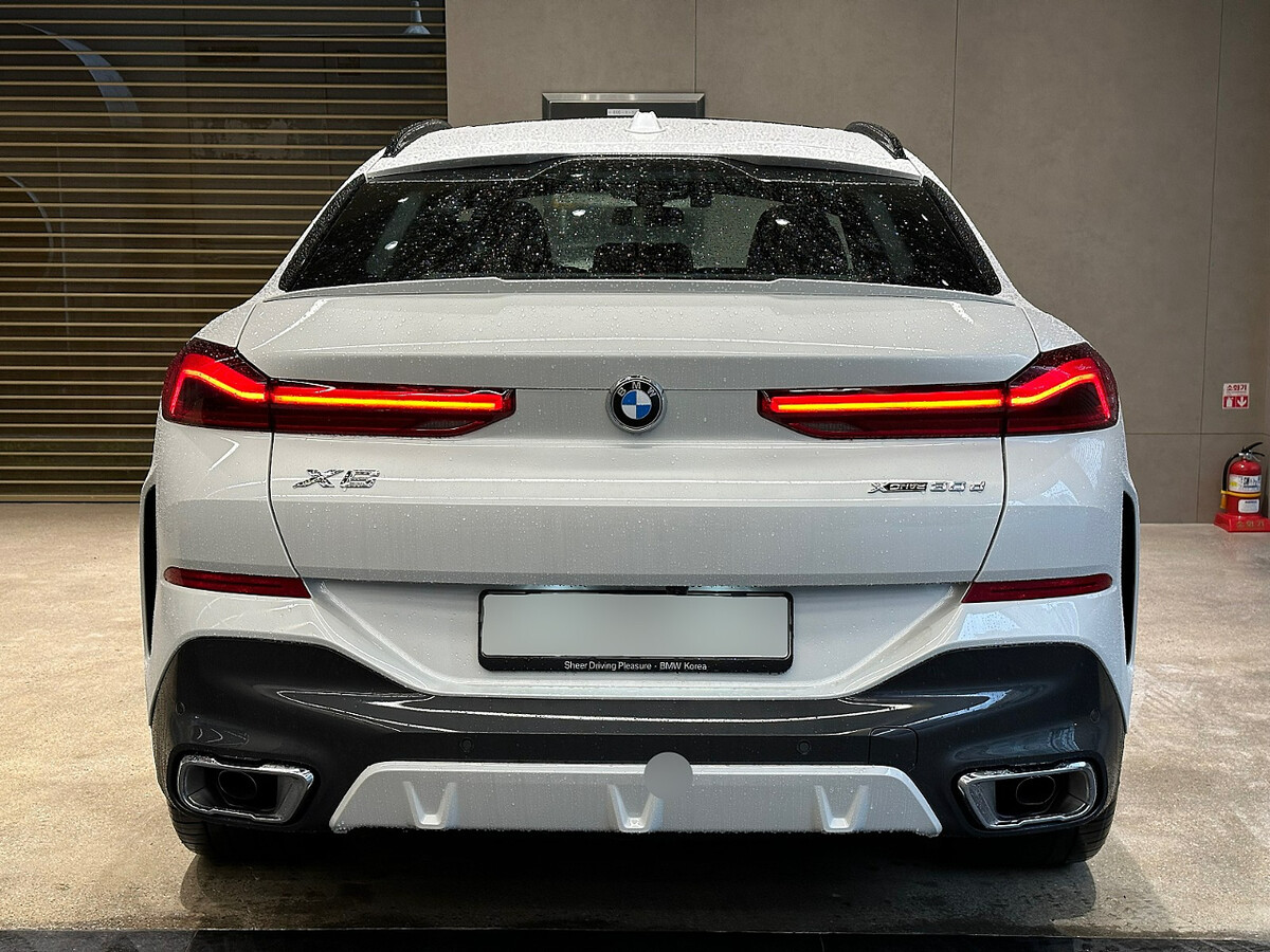 BMW X5 페리 전시차, 출고차 들어왔군요 ^^ 썸네일