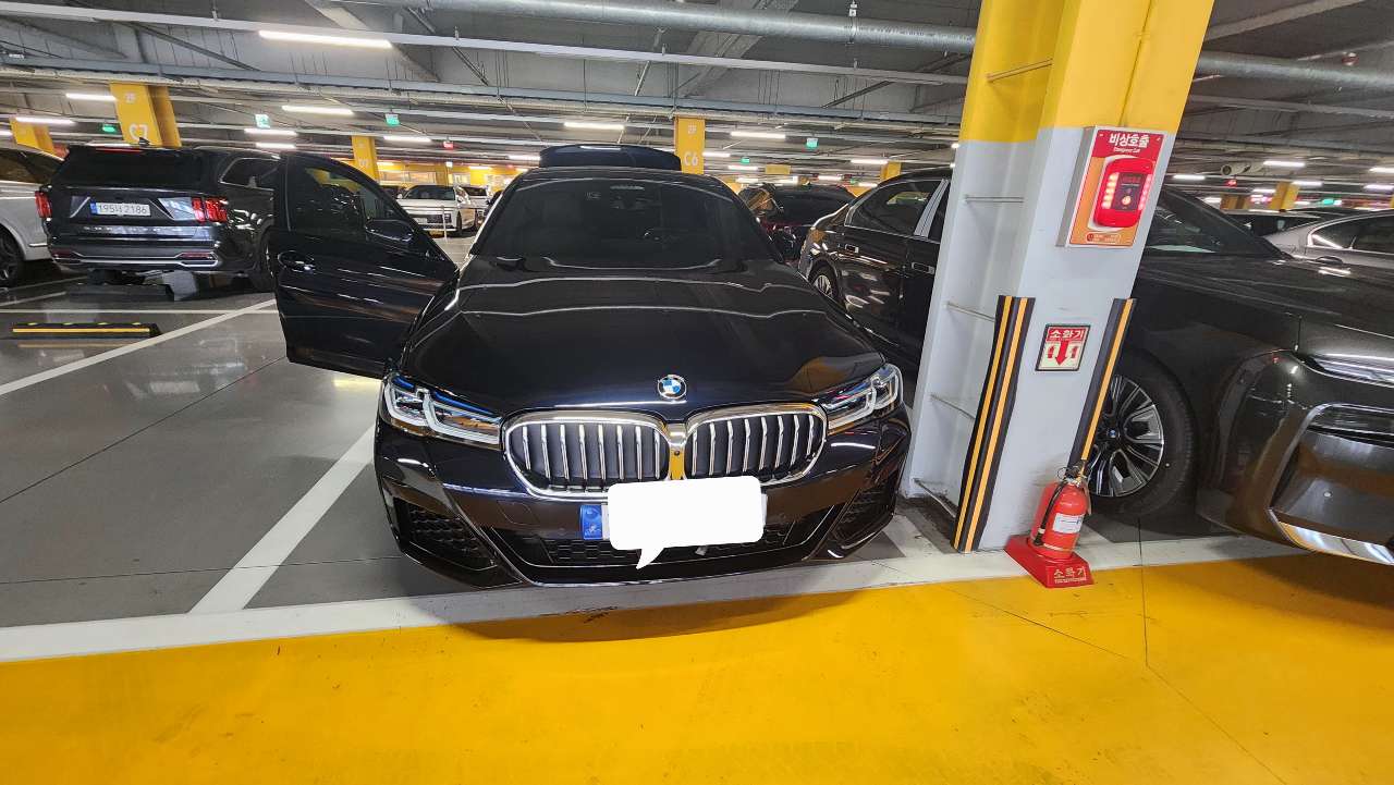 BMW 5시리즈 530i M 스포츠 패키지 게시글 썸네일