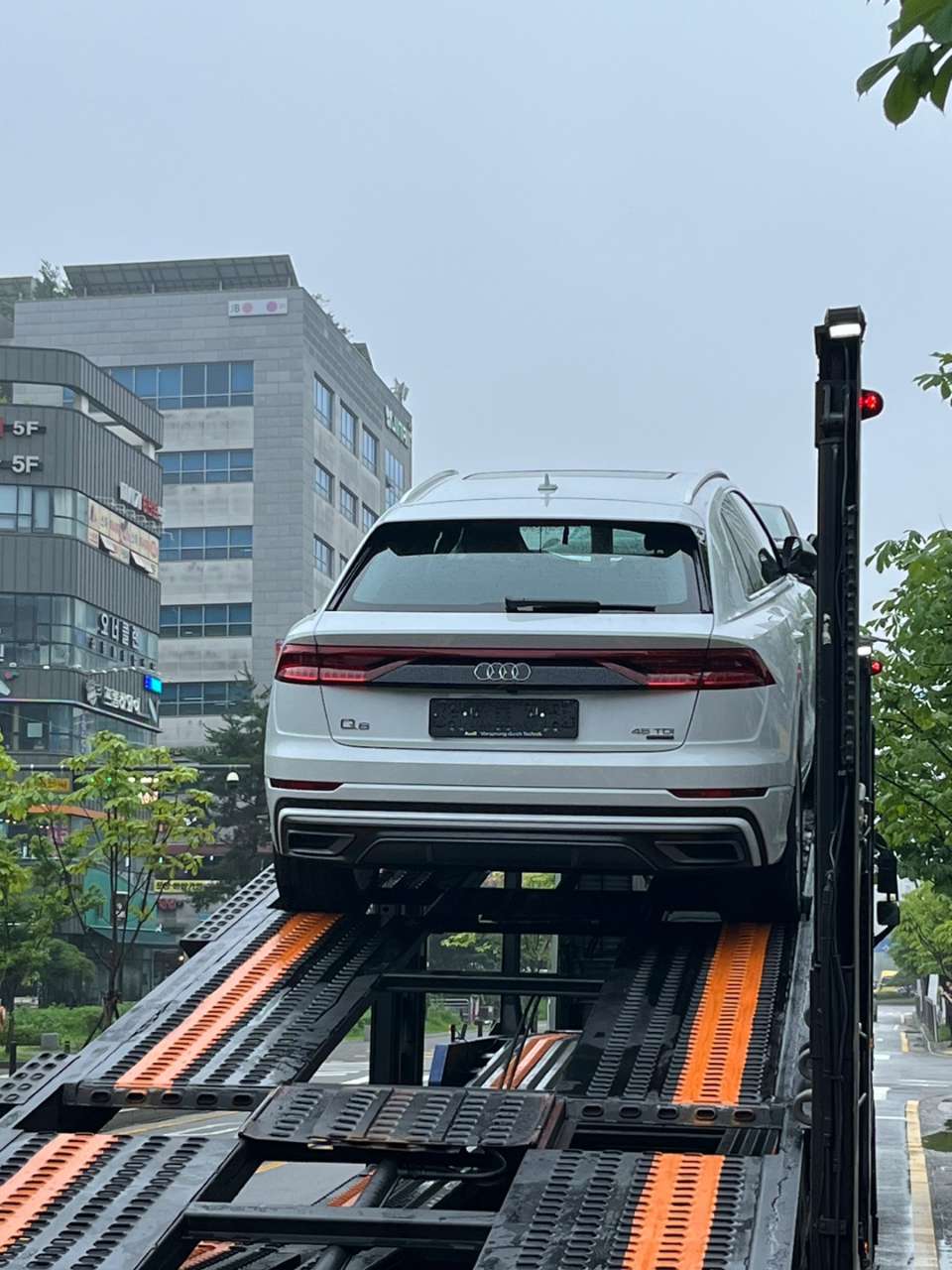 AUDI Q8 45 TDI Q.P 게시글 썸네일