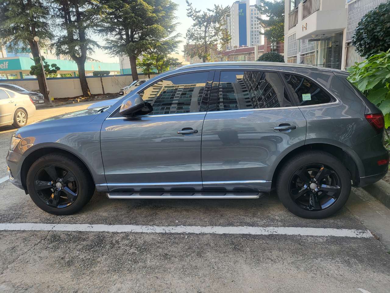 아우디 Q5 35 TDI 콰트로 다이나믹 썸네일 이미지