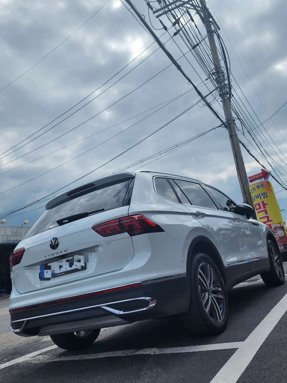 폭스바겐 티구안 2.0 TSI 프레스티지 올스페이스 썸네일 이미지