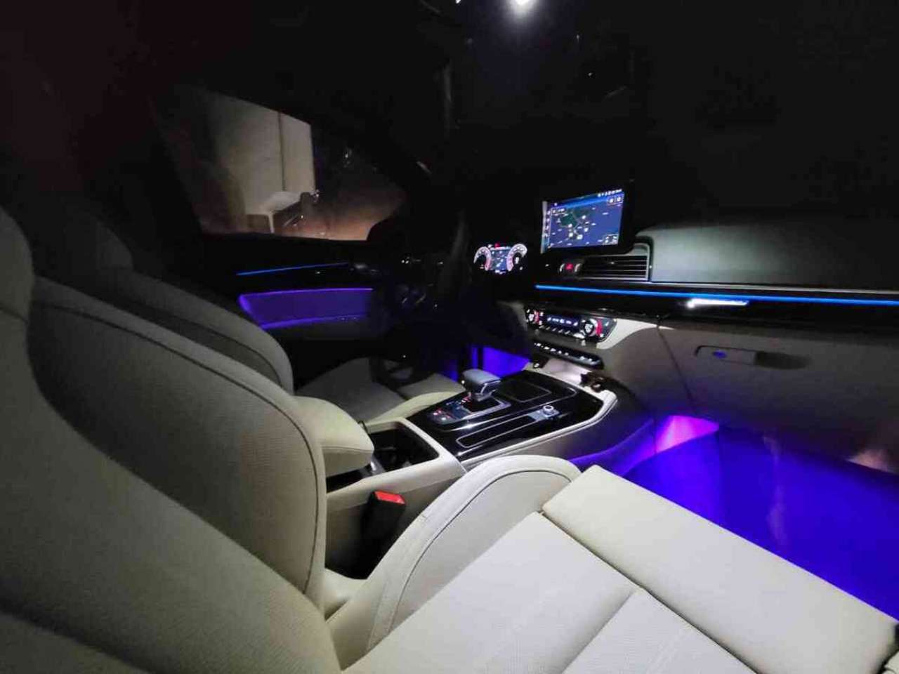 아우디 Q5 45 TFSI 콰트로 프리미엄 썸네일 이미지