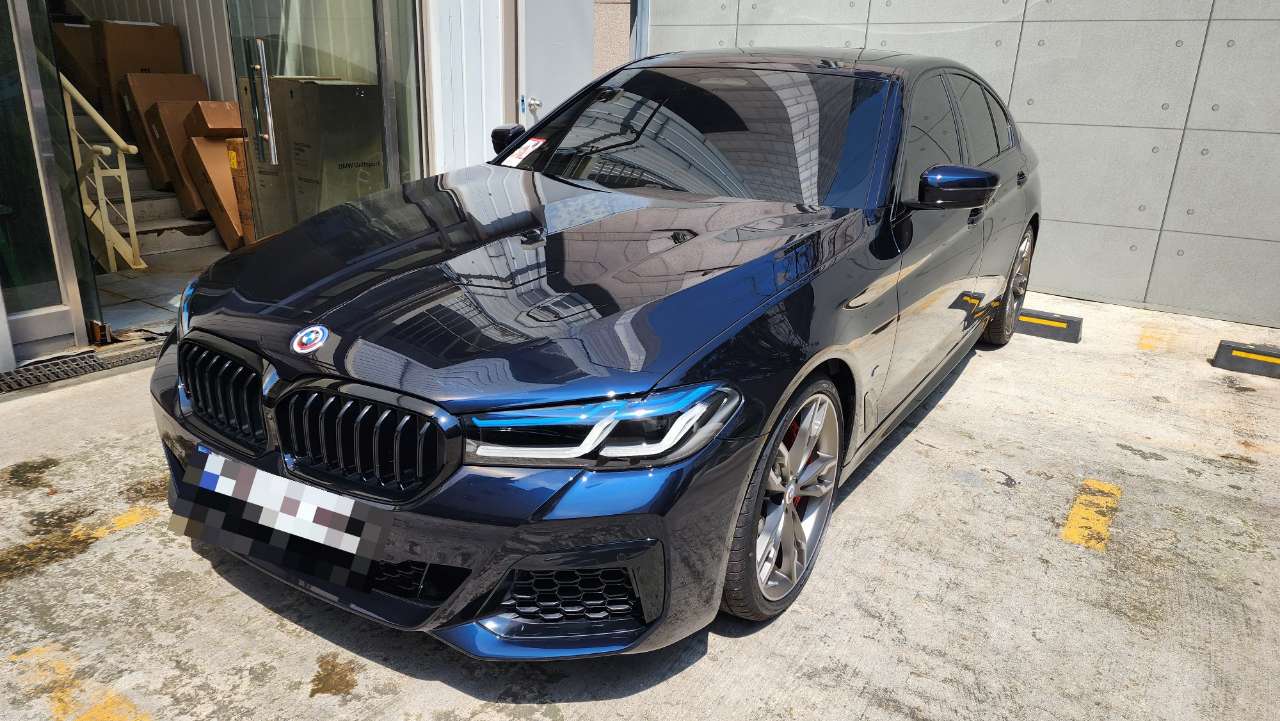 BMW 5시리즈 M550i xDrive P1 게시글 썸네일