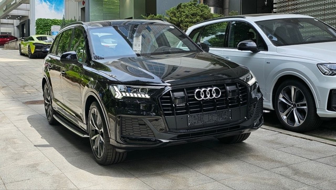 2023 Q7 50 TDI 썸네일 이미지