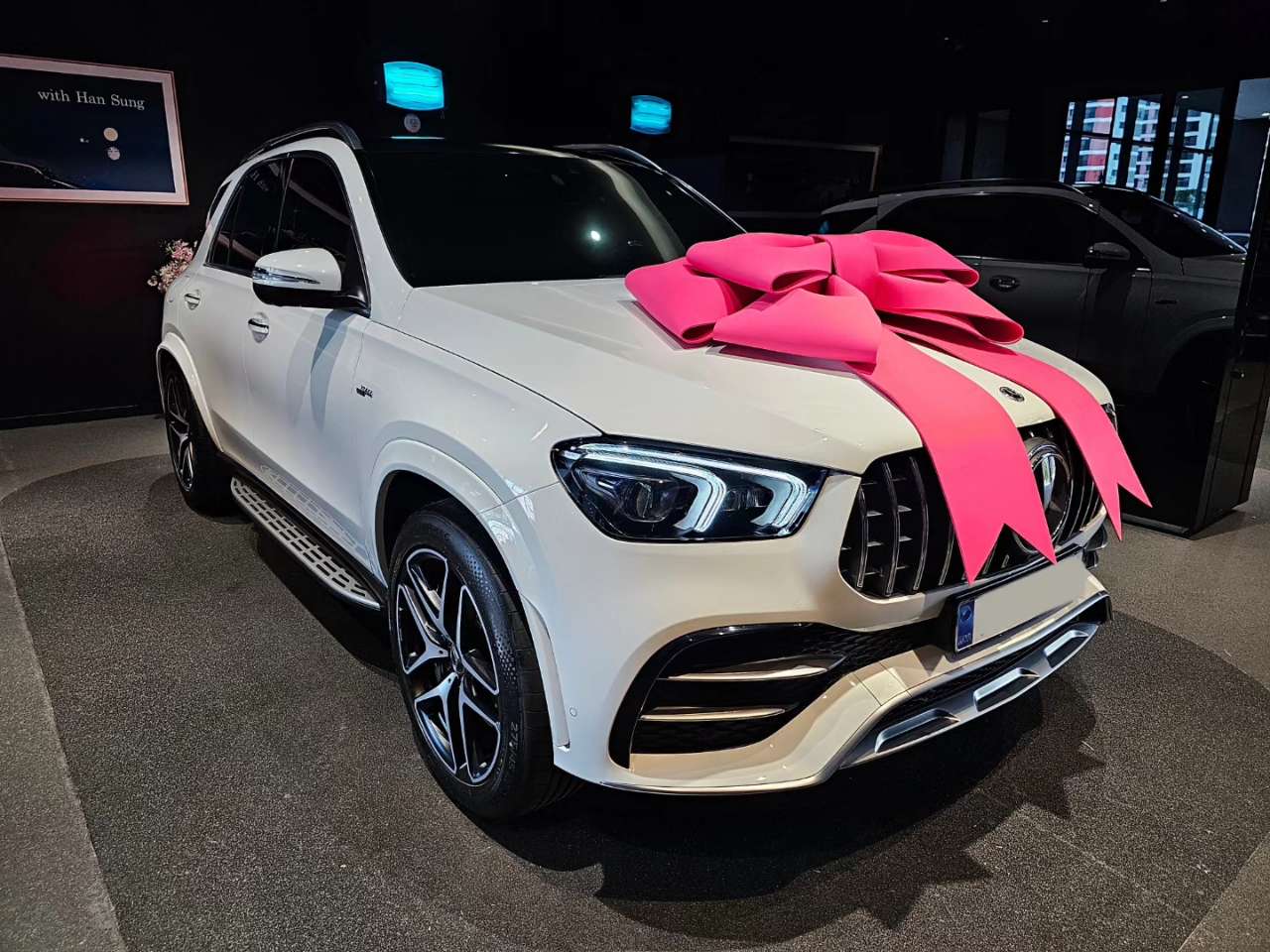 벤츠 GLE-클래스 AMG GLE 53 4MATIC + 게시글 썸네일
