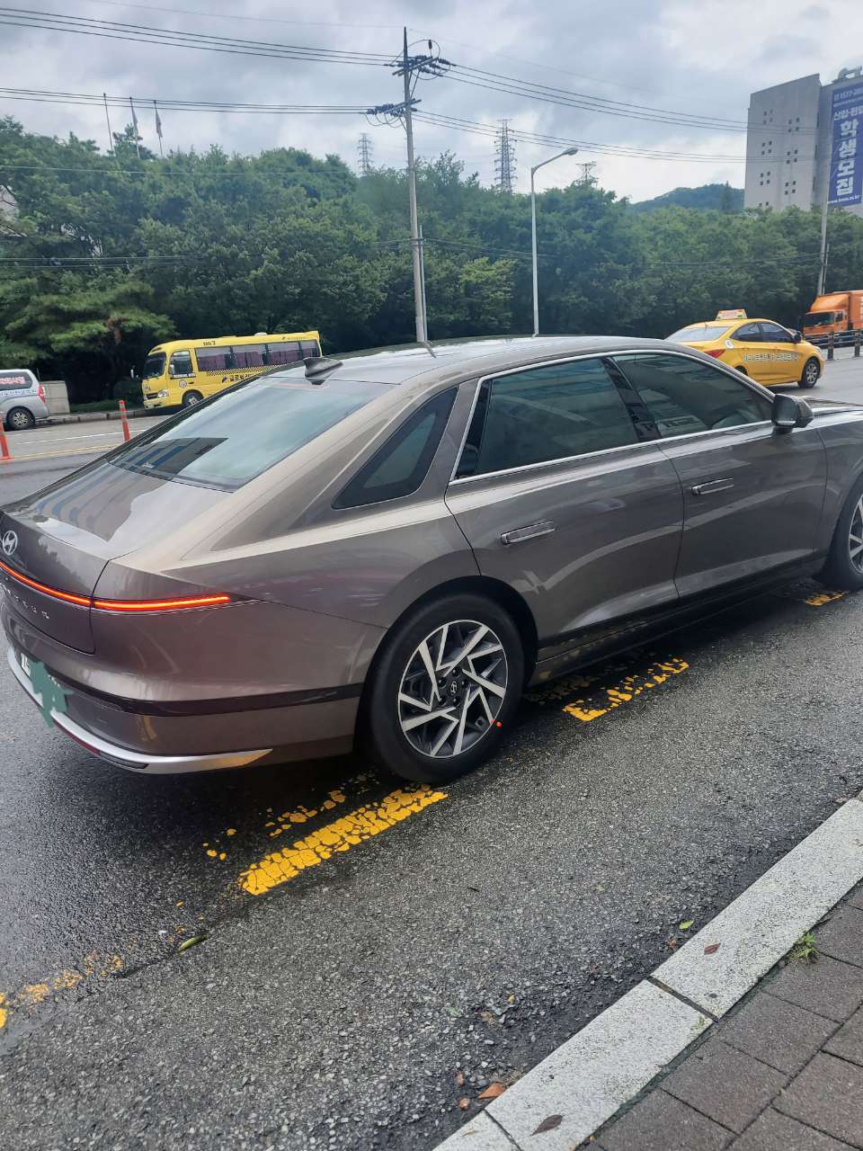 현대 그랜저 하이브리드 익스클루시브 썸네일 이미지