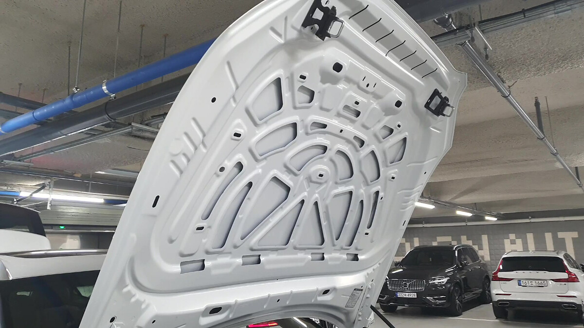 볼보 XC60 24년식 원가절감 오지네요  썸네일