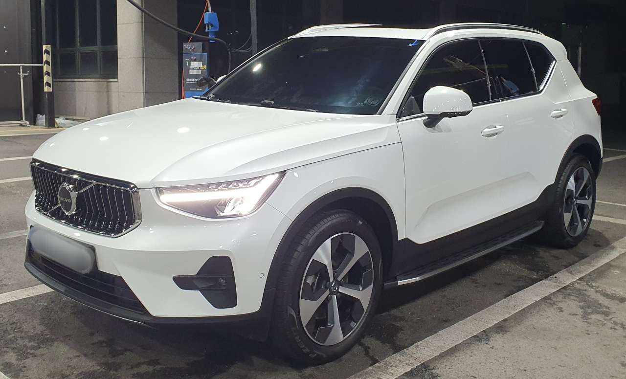 1년 탄 볼보 XC40  게시글 썸네일