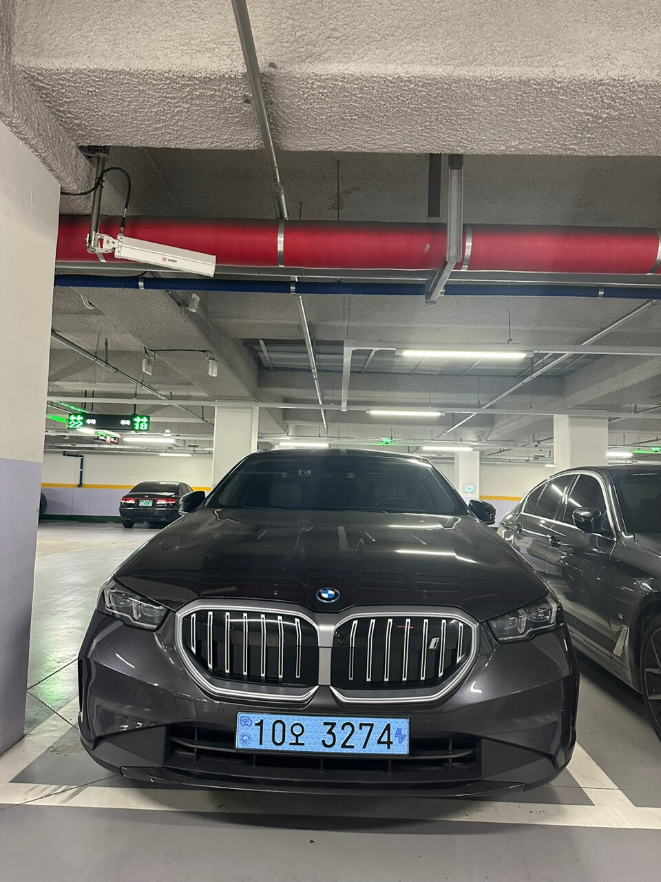 BMW i5 기본형 천만원 넘게 할인 한다는데 매수 타이밍인가요?  게시글 썸네일