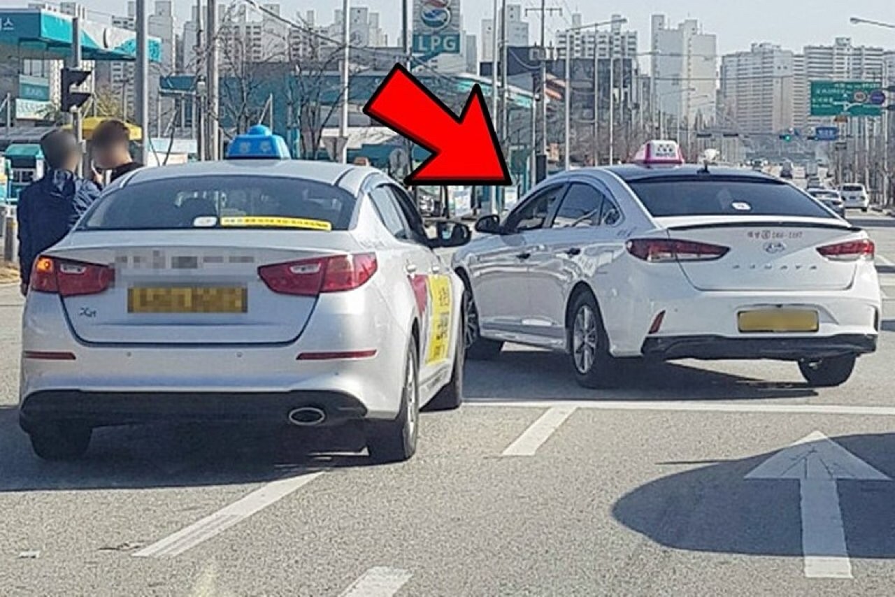 [투표] 운전중 가장 열받는 부류는?  게시글 썸네일