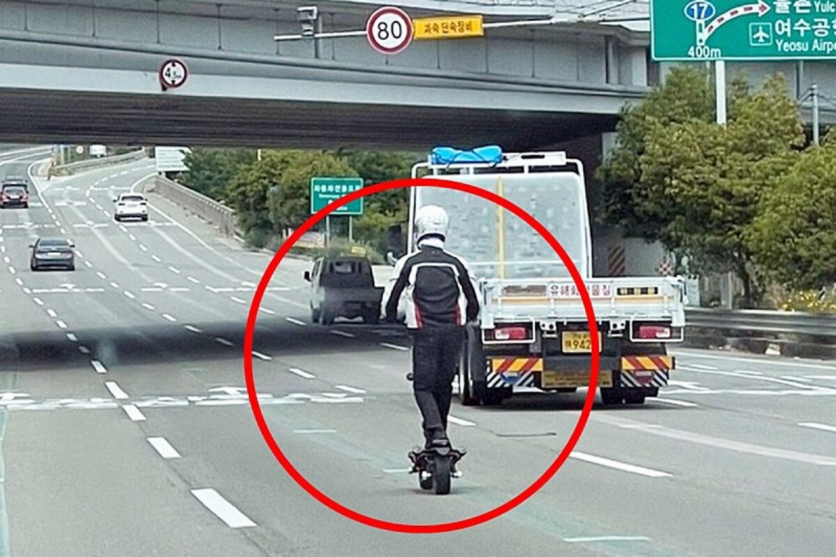 [투표] 운전중 가장 열받는 부류는?  썸네일