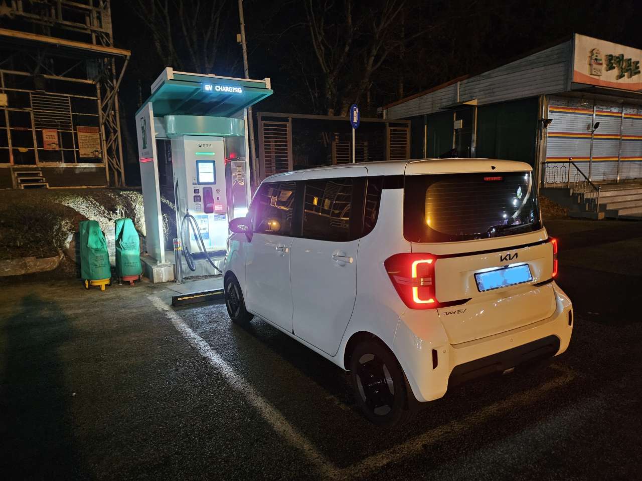 레이 EV 오너리뷰 게시글 썸네일