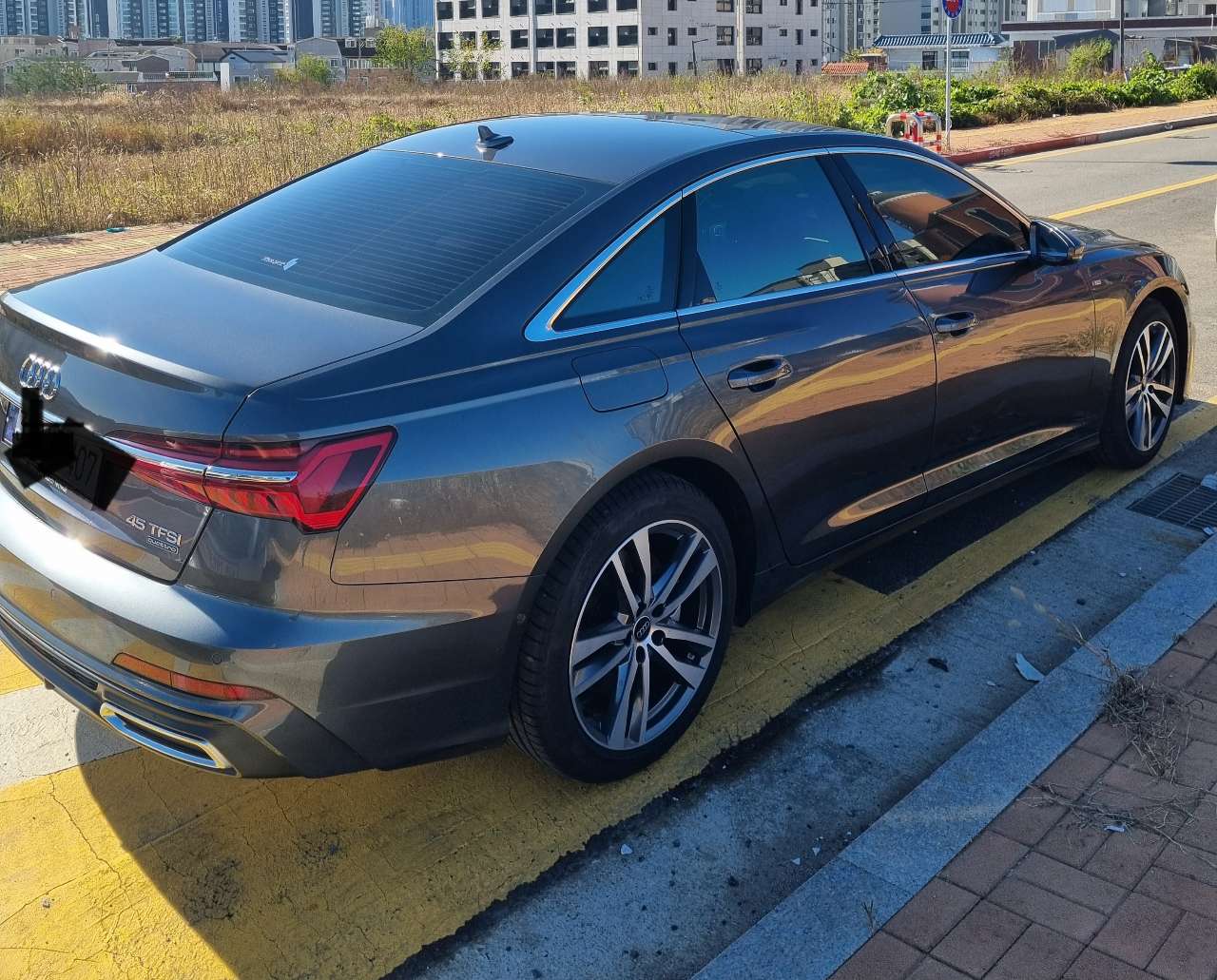 아우디 A6 45TFSI 콰트로 프리미엄 오너 리뷰 썸네일 이미지
