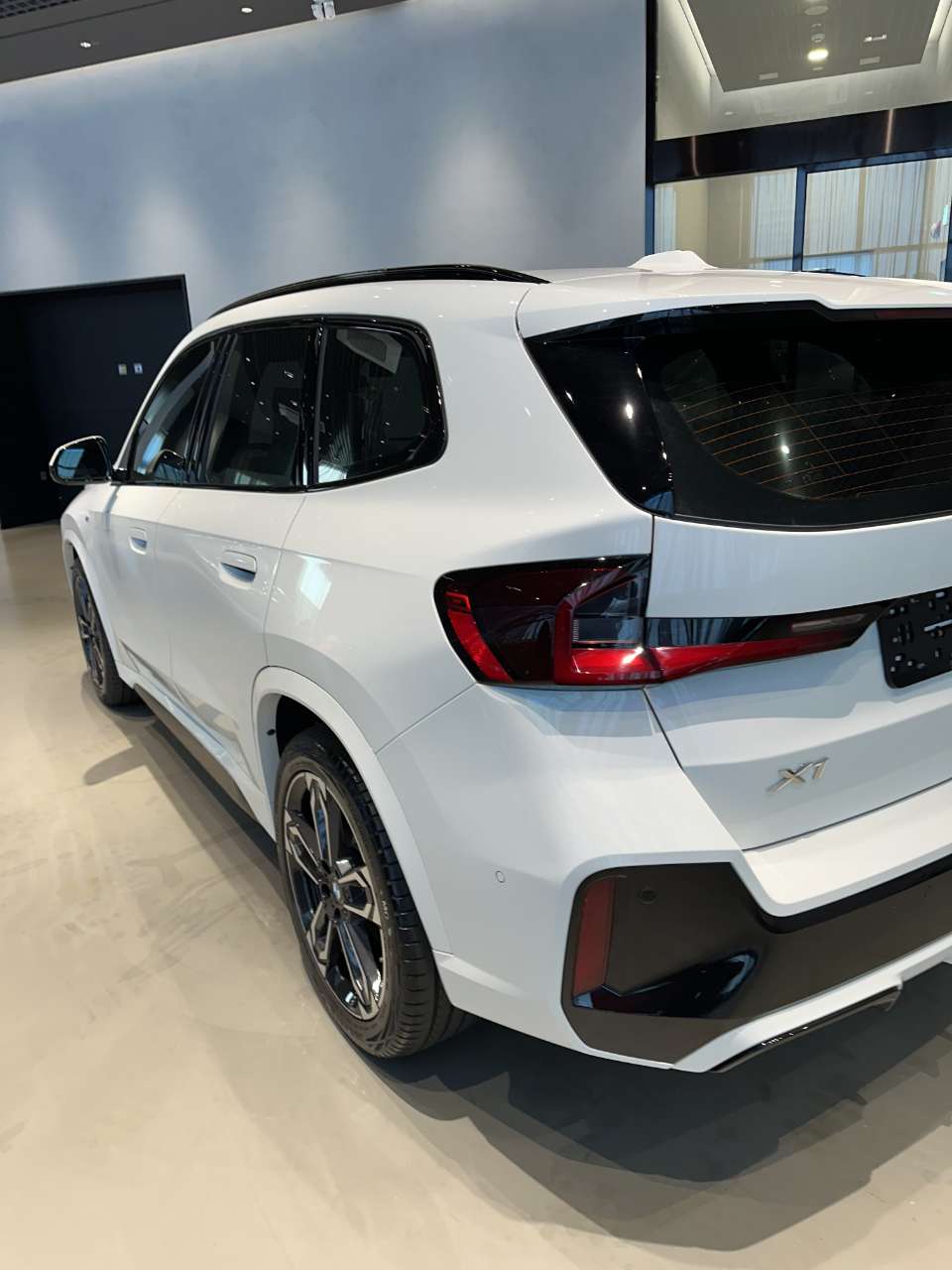 BMW X1 xDrive 20i M 스포츠 게시글 썸네일