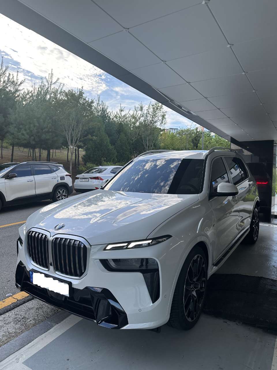 BMW X7 xDrive 40i M 스포츠 패키지 7인승 P0-1 게시글 썸네일