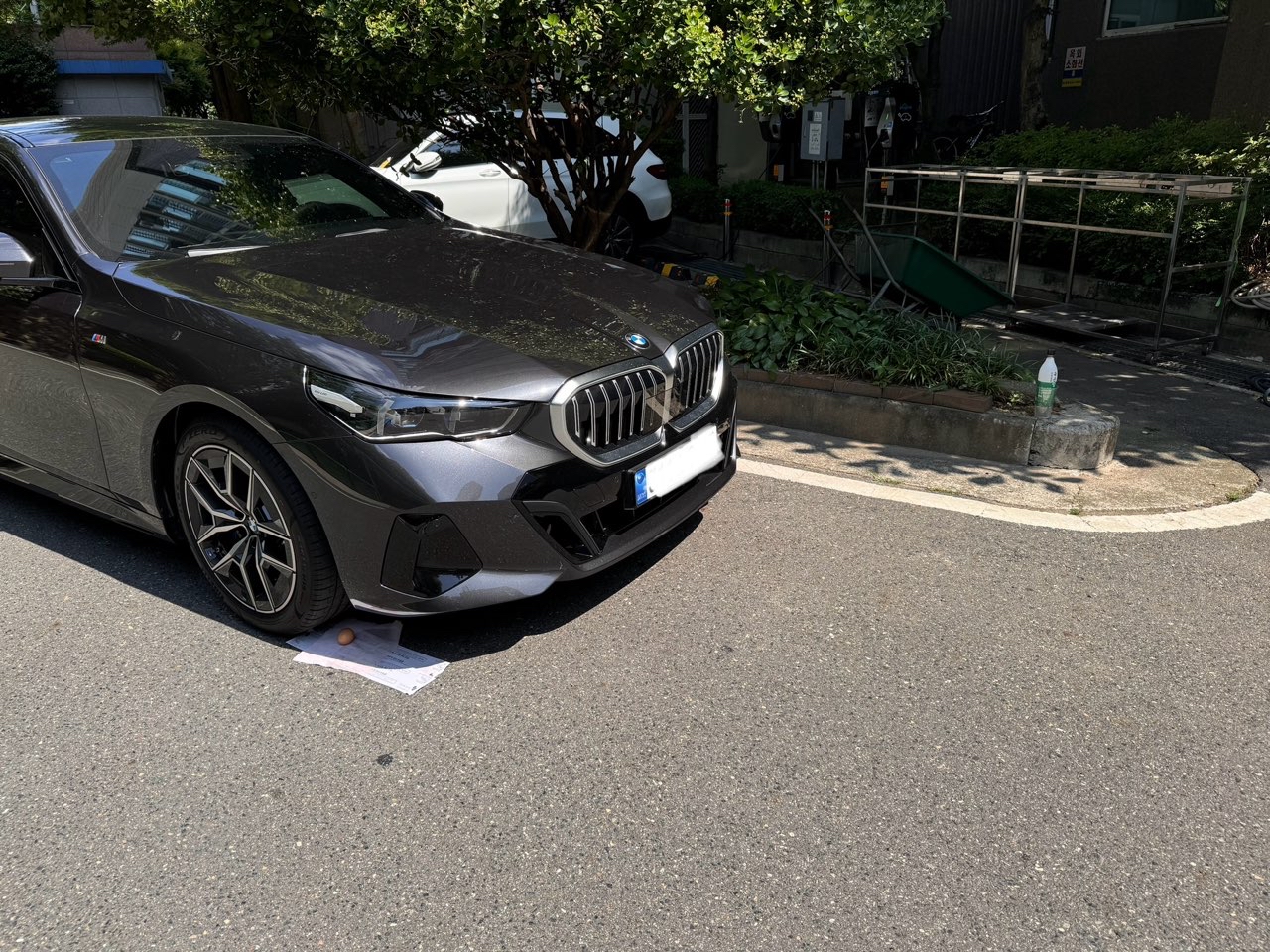 BMW 5시리즈 520i M 스포츠 P2 썸네일 이미지