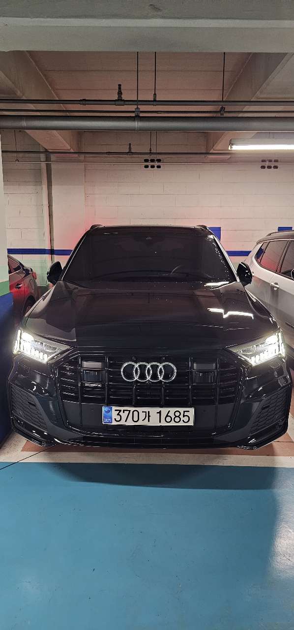 아우디Q7 50TDI콰트로 프리미엄 썸네일 이미지