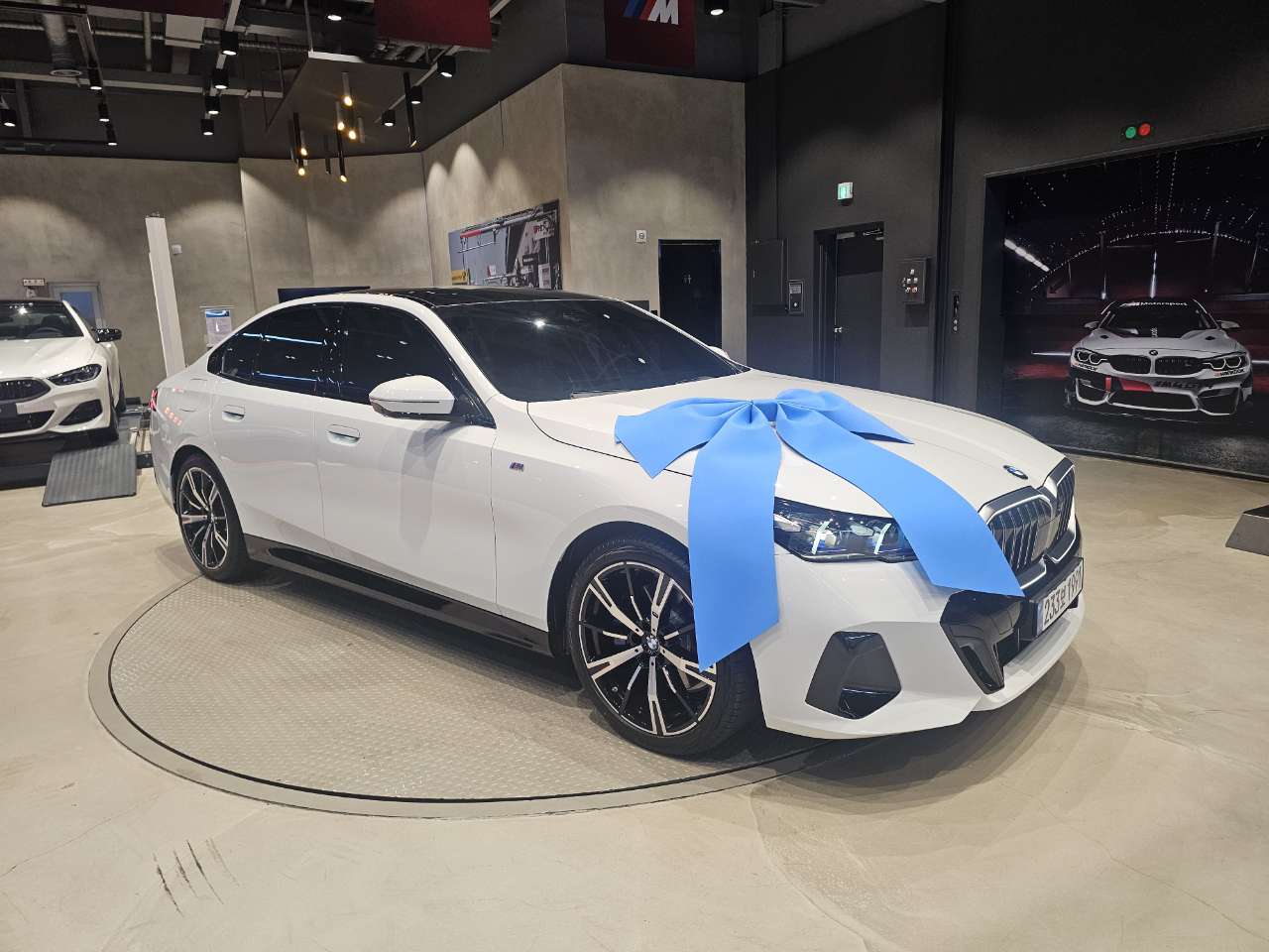 제 차는 BMW5 530! 게시글 썸네일