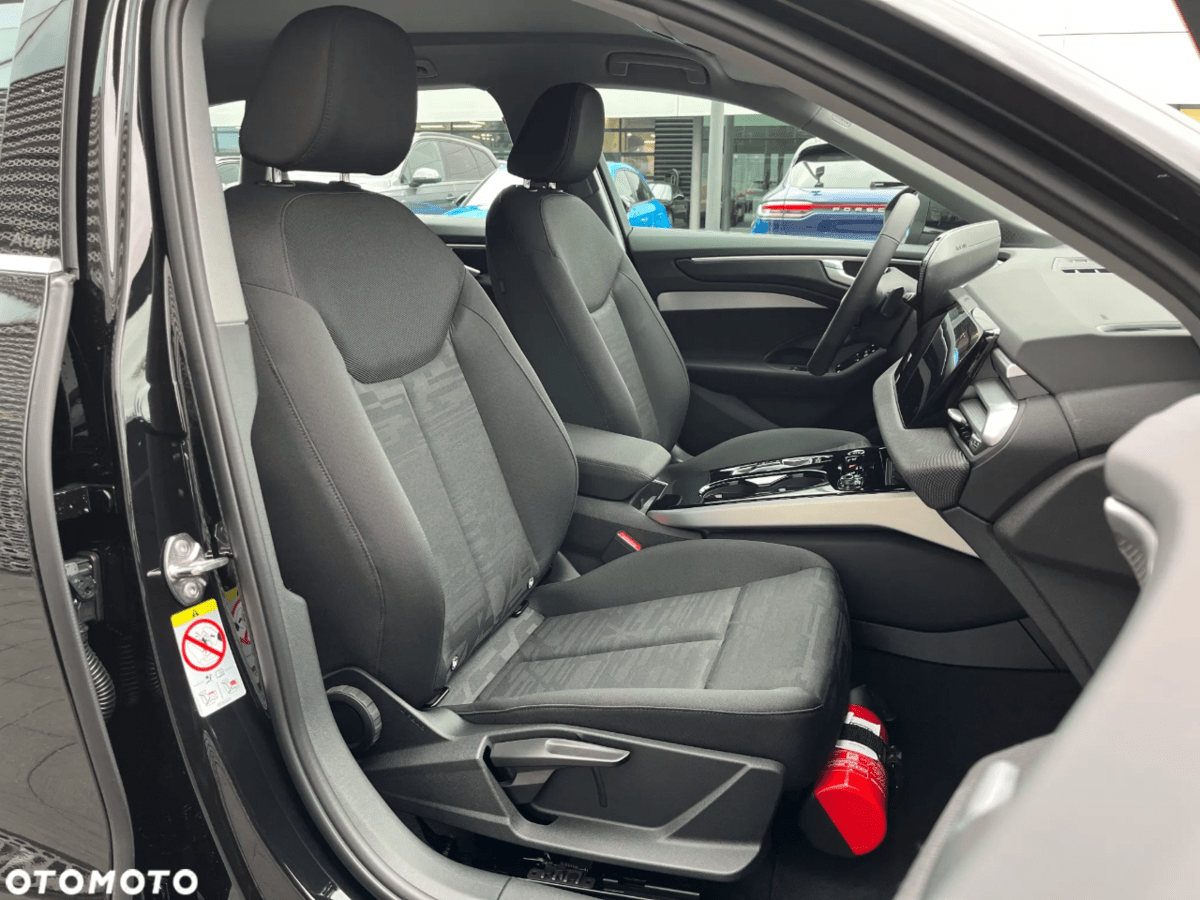 아우디 A6 아반트 40TDI S라인 깡통 전시차 사진  썸네일