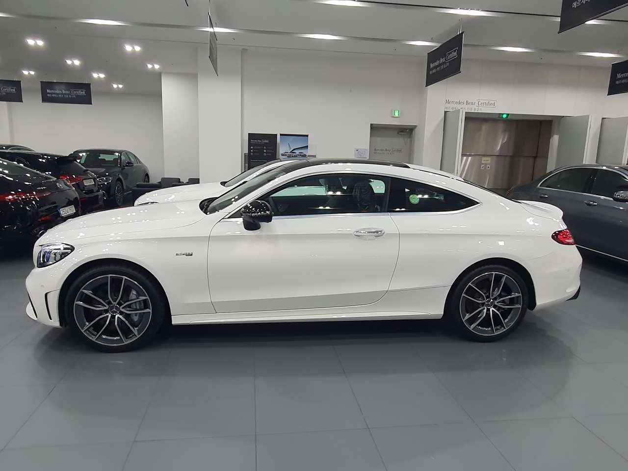 벤츠 C-클래스 AMG C 43 4Matic 쿠페 게시글 썸네일