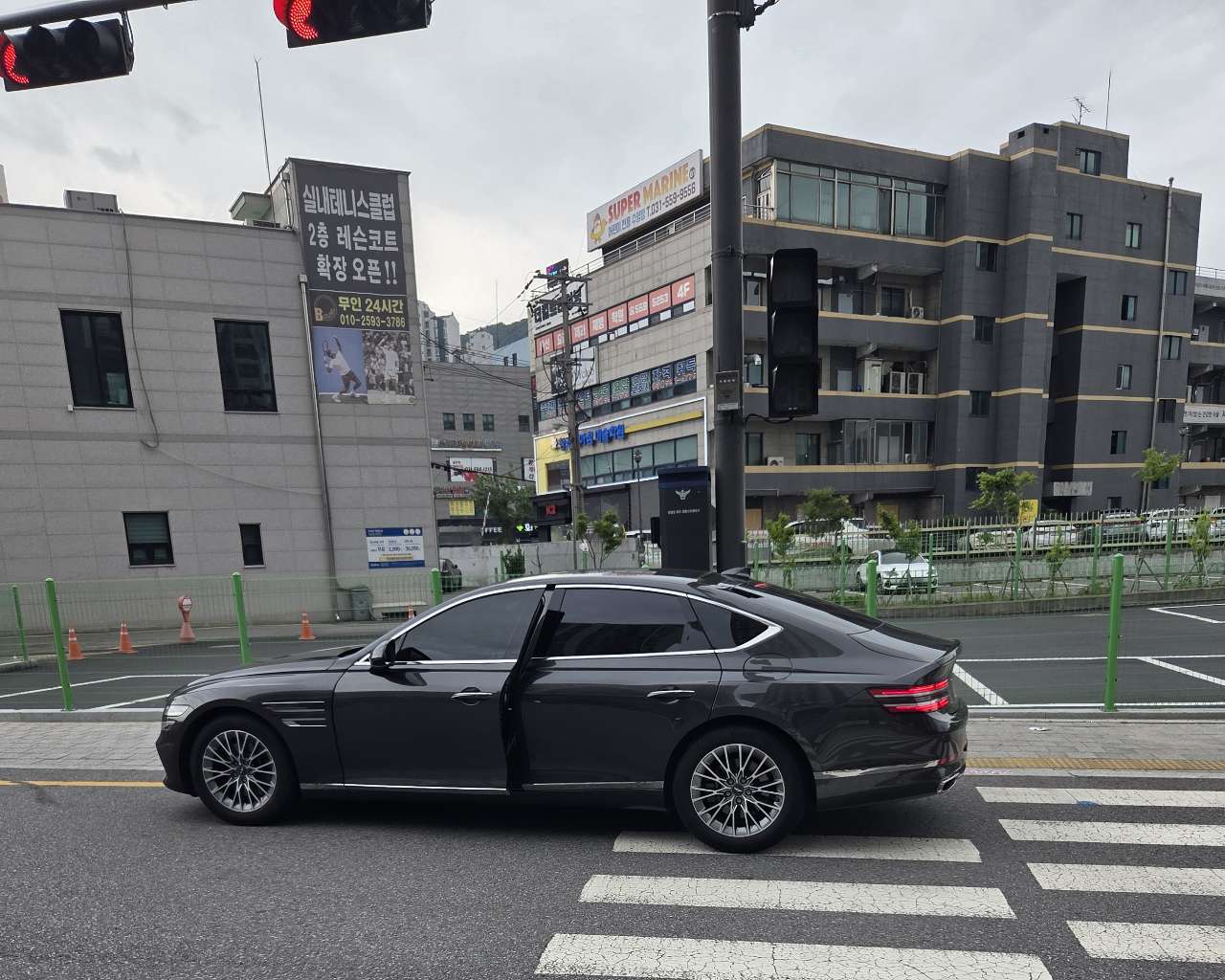 G80 RG3 2.5 RWD 썸네일 이미지
