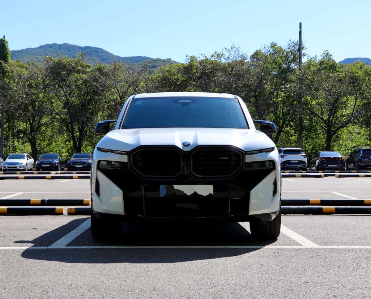 차알못이 타본 BMW XM 짧은 시승기  썸네일