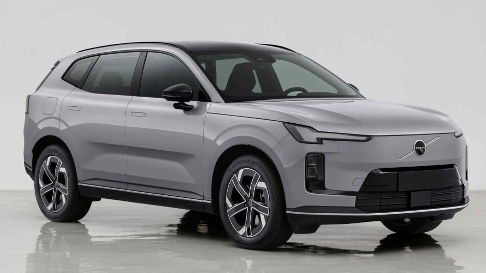 볼보 XC70 공개 / 준대형 플러그인 하이브리드 SUV 썸네일