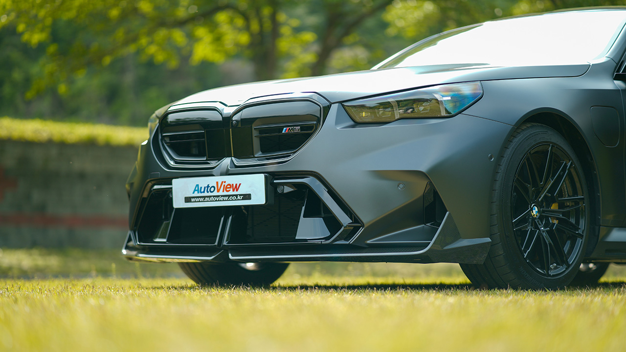 2025 BMW M5 퍼스트 에디션 [오토뷰 리뷰] 게시글 썸네일