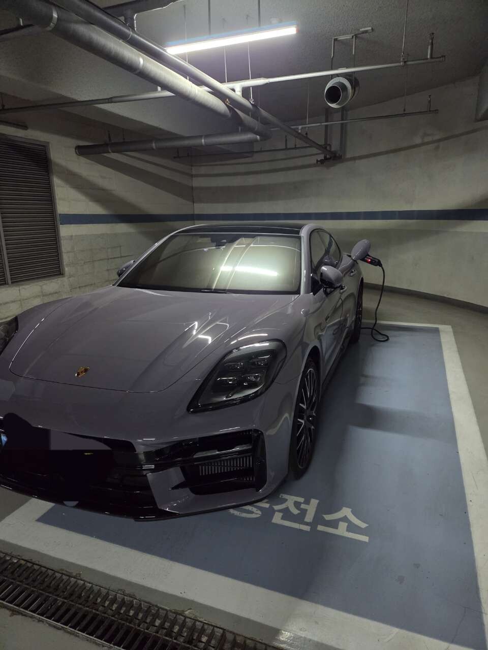 파나메라4 E-HYBRID G3 이미지5