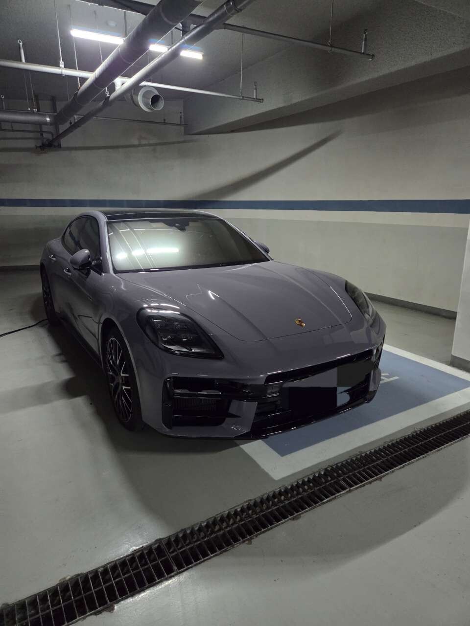 파나메라4 E-HYBRID G3 이미지6