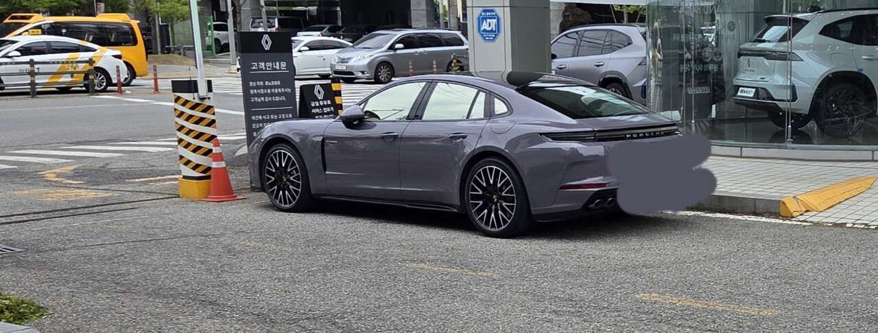 파나메라4 E-HYBRID G3 이미지10