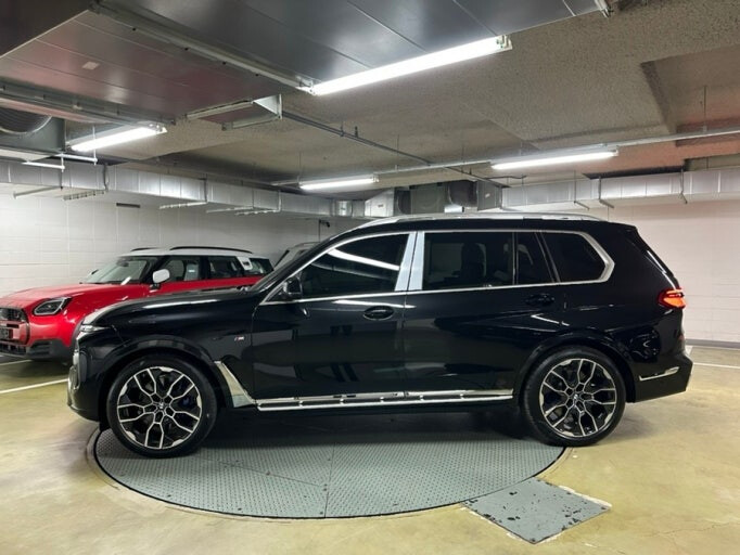 벤츠 G450d vs BMW X7 M스포츠 출고 고민입니다.  썸네일