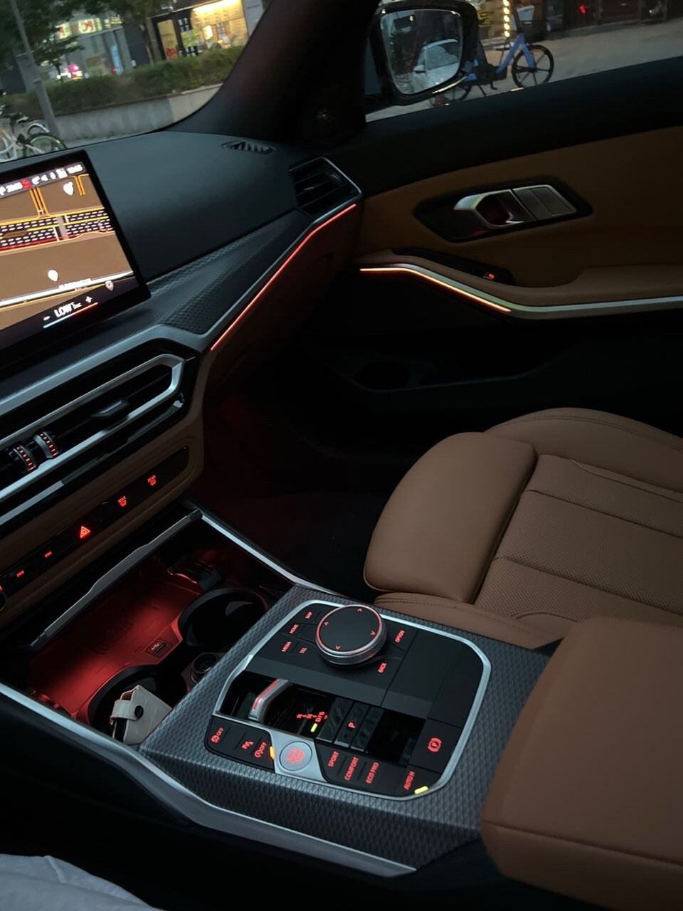 BMW 3시리즈 320i M 스포츠 P2 출고 후 1년 27,000 주행후기 이미지6