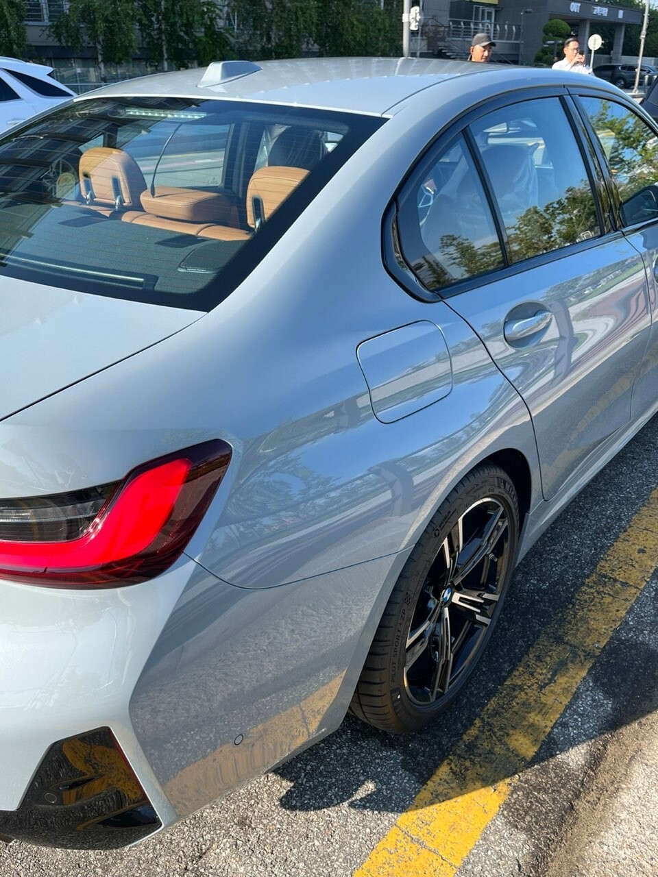 BMW 3시리즈 320i M 스포츠 P2 출고 후 1년 27,000 주행후기 이미지9