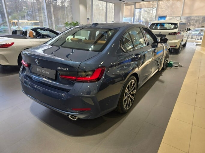 BMW 320i 단점 뭐가 있을까요??? 썸네일